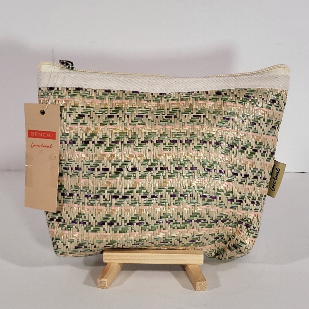 Bench Love Local Woven Abaca Makeup Bag Straw Cosmetic Pouch NWT Tag‎ Error